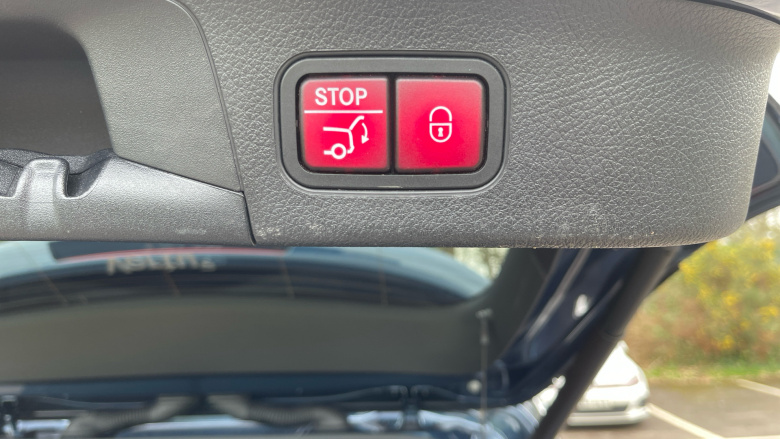 Mercedes-Benz GLA 200d AMG Line Premium Plus 5dr Auto Diesel Hatchback